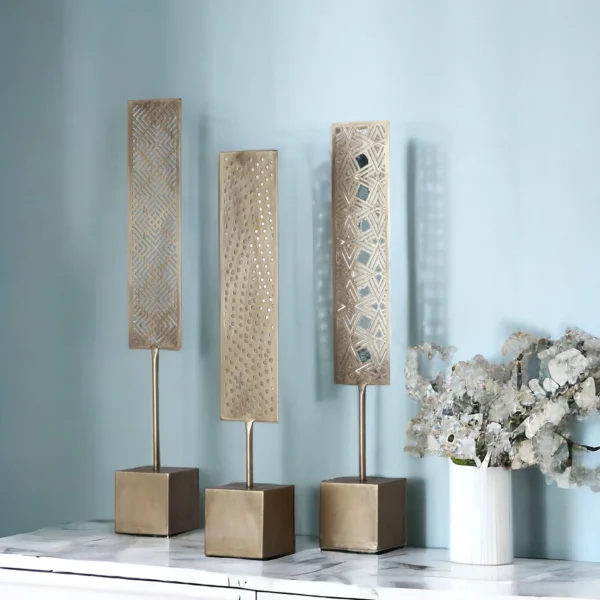 Bộ 3 vật trang trí để bàn kim loại vàng cắt họa tiết trừu tượng