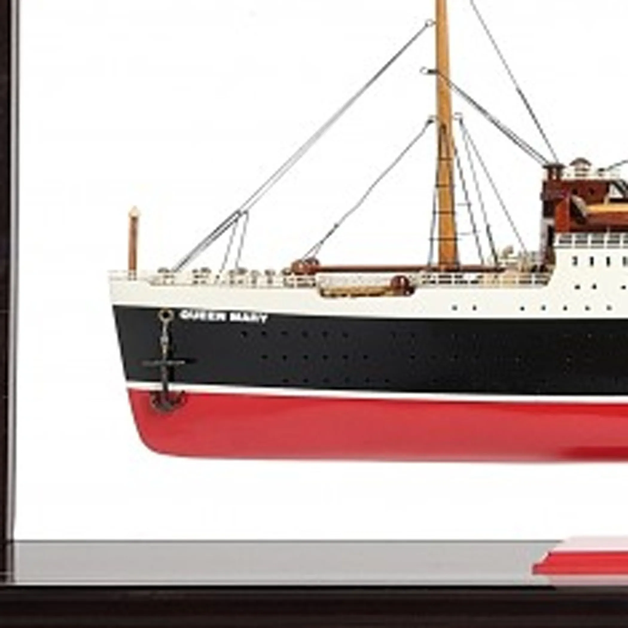 Mô hình tàu RMS Queen Mary trong hộp trưng bày sơn vẽ tay đen đỏ 41cm - Ảnh 4