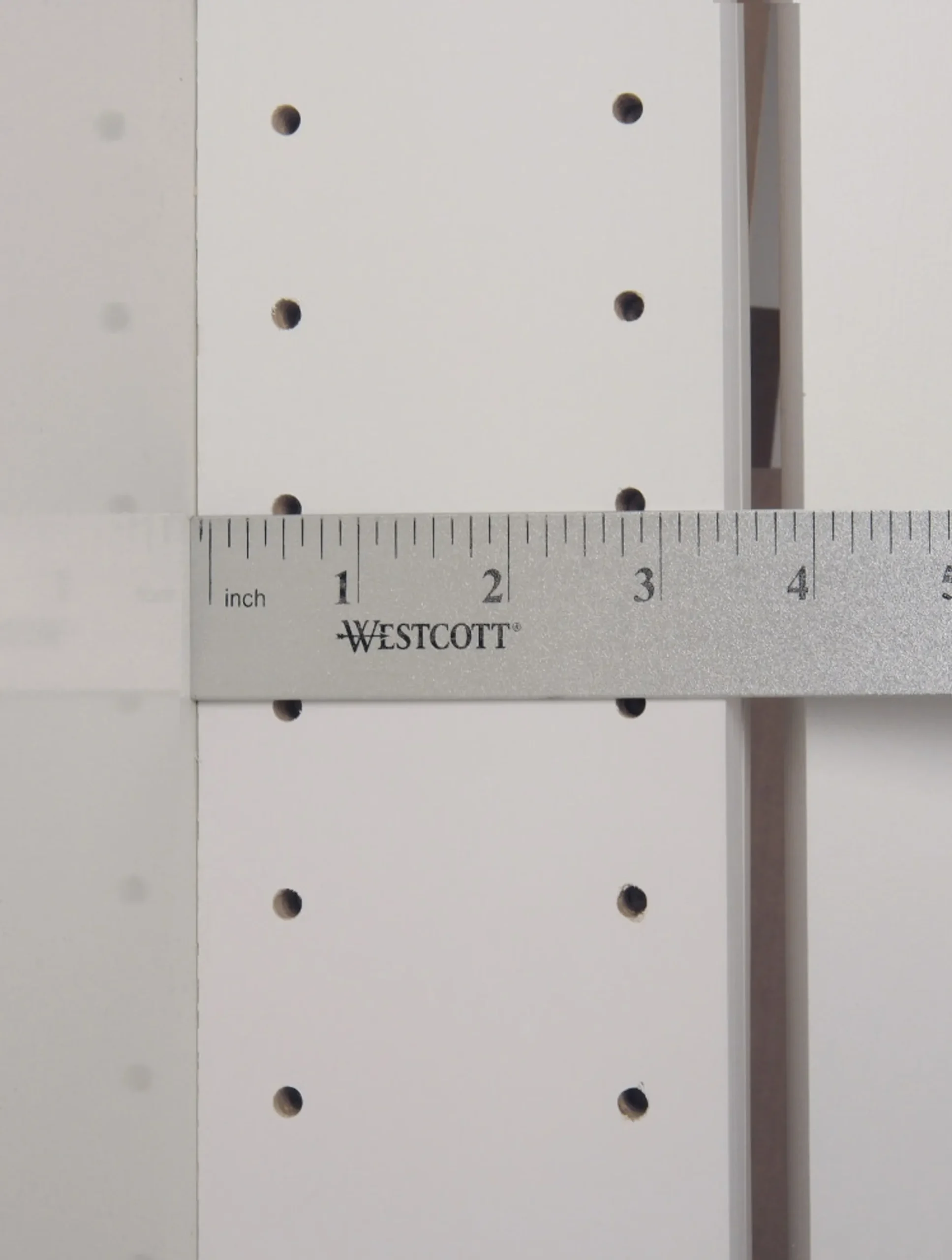 Tủ thuốc âm tường Calypso cửa panel beadboard - Ảnh 6