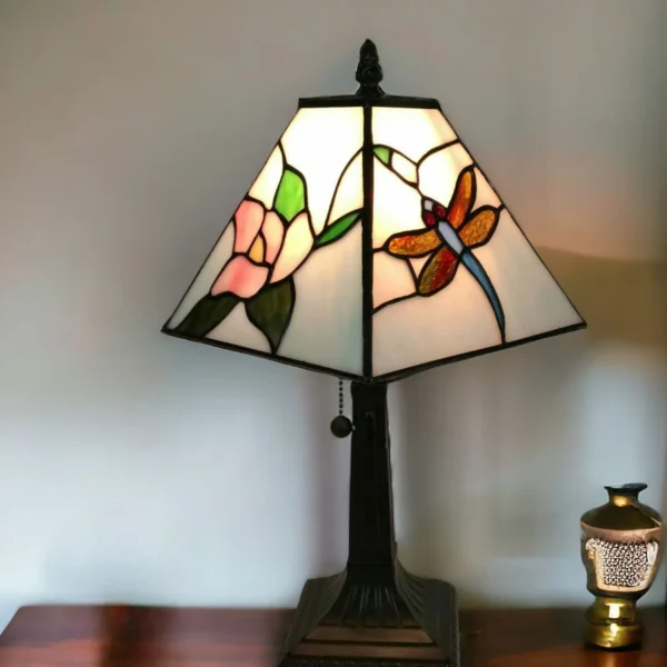 Đèn bàn kiểu chân nến kim loại nâu sẫm 38cm chụp hình thang màu trắng