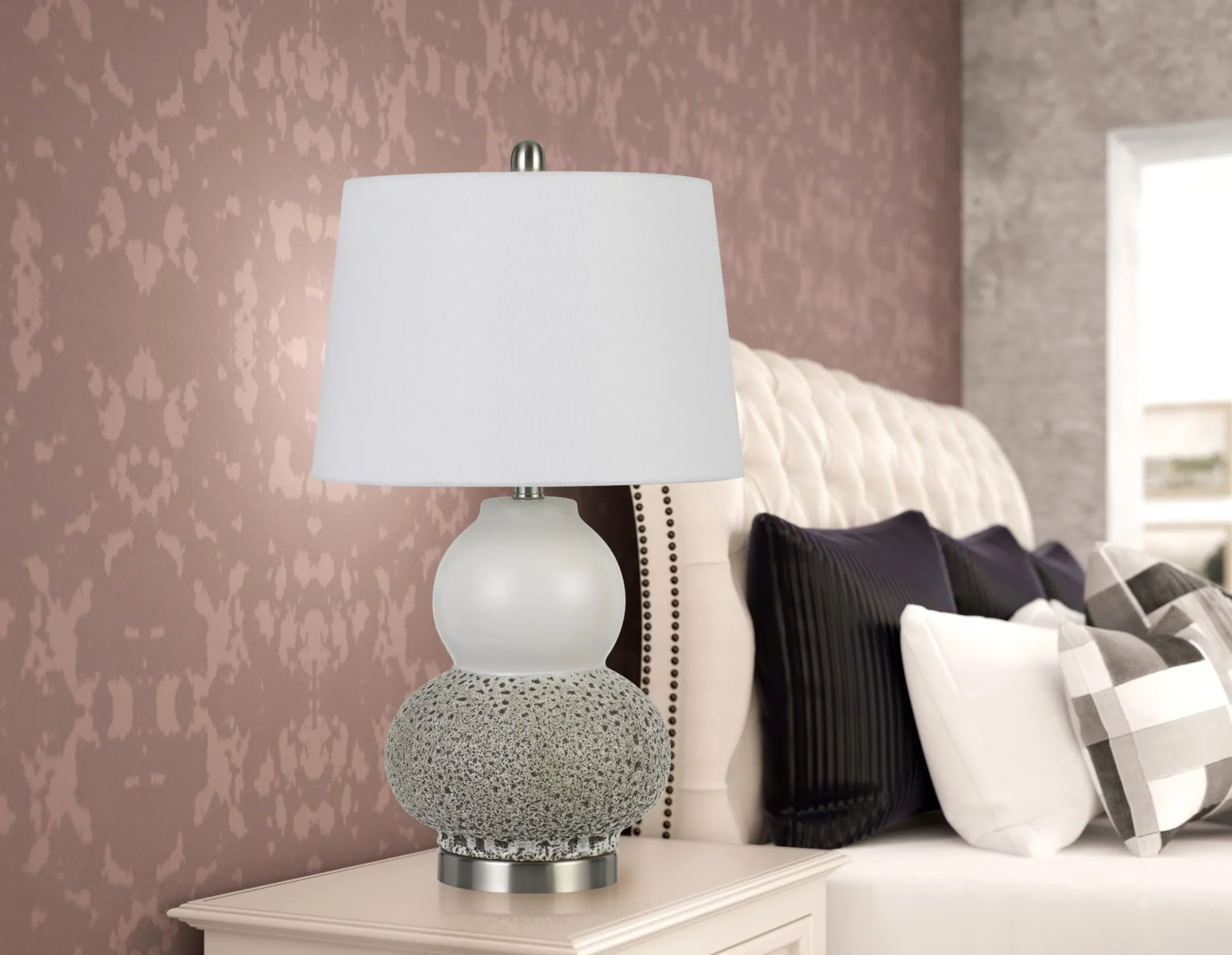 Bộ 2 đèn bàn kim loại bạc 61cm hai bóng, chụp cầu trắng - Ảnh 5