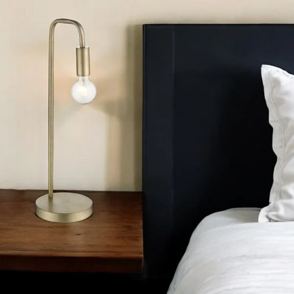 Đèn bàn kim loại màu đồng thau 66cm