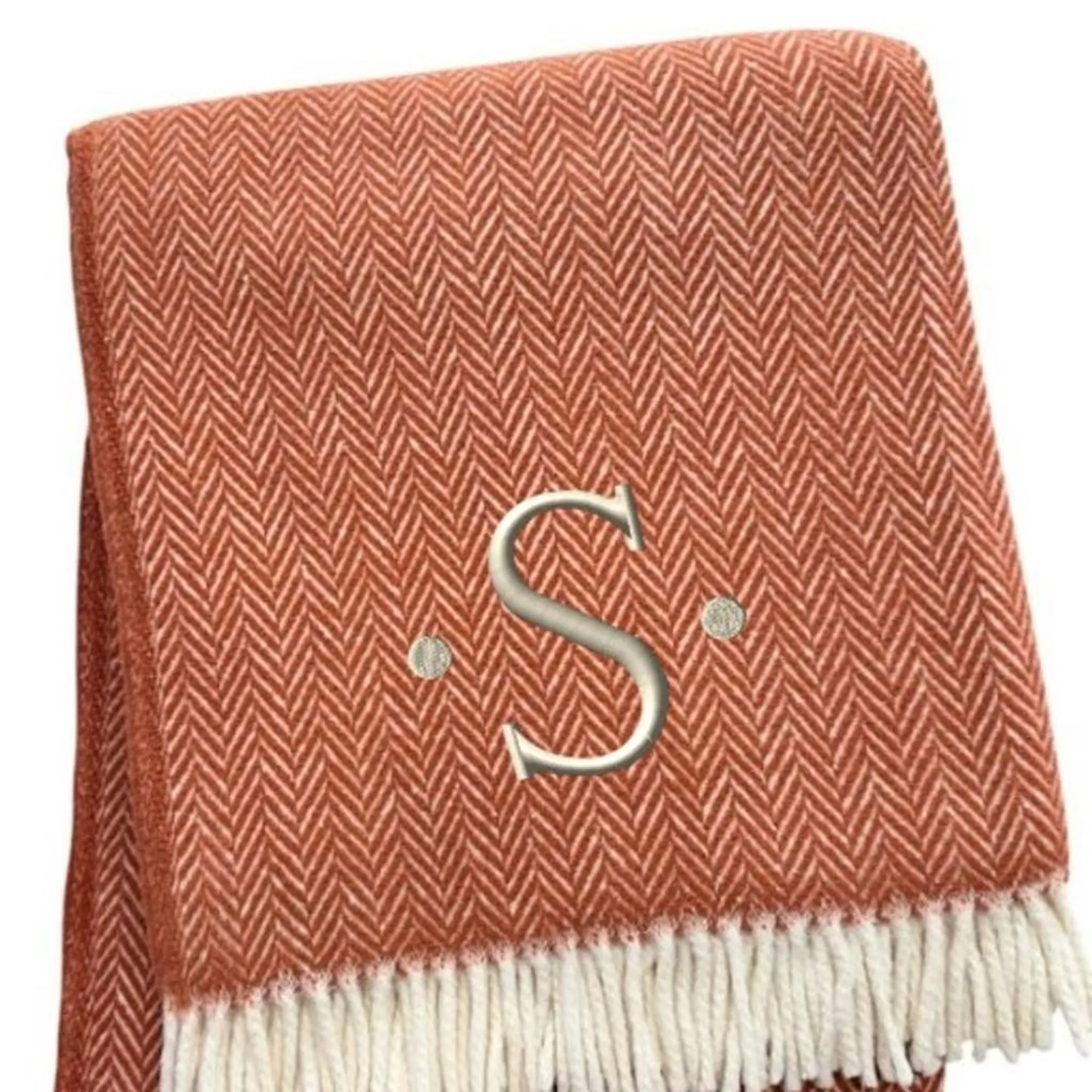 Chăn cotton pha dệt xương cá thêu chữ S màu đất nung trắng, viền tua rua - Ảnh 5