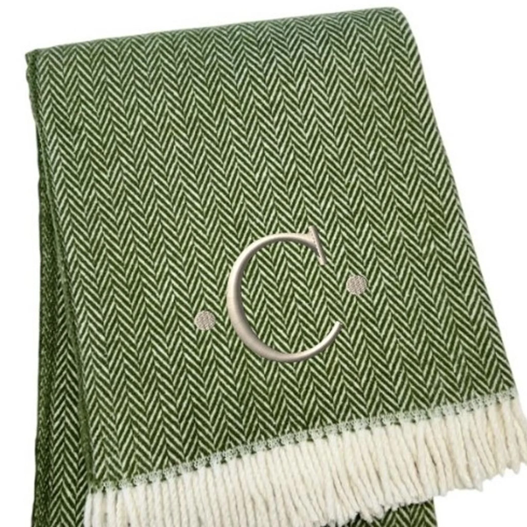 Chăn cotton pha dệt xương cá thêu chữ C màu xanh rêu trắng, viền tua rua - Ảnh 5