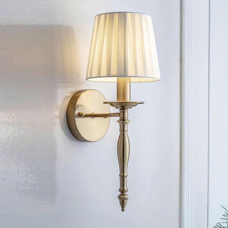 Đèn tường cổ điển DTV598 mạ vàng chao vải xếp ly