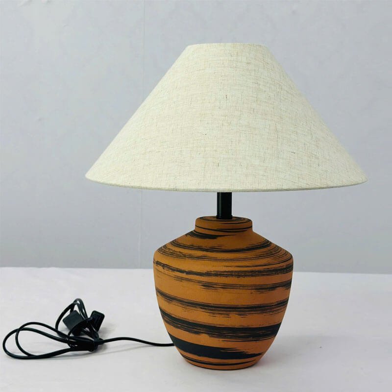 Đèn bàn gốm sứ chụp vải trắng NX63 Ø35cm x cao 40cm