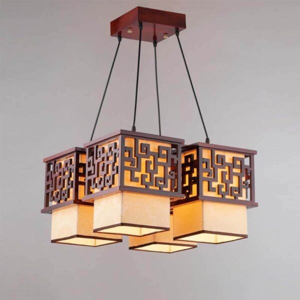 Đèn phòng thờ gỗ mỹ nghệ TVN586 chụp vải màu ngà 55 x 55cm