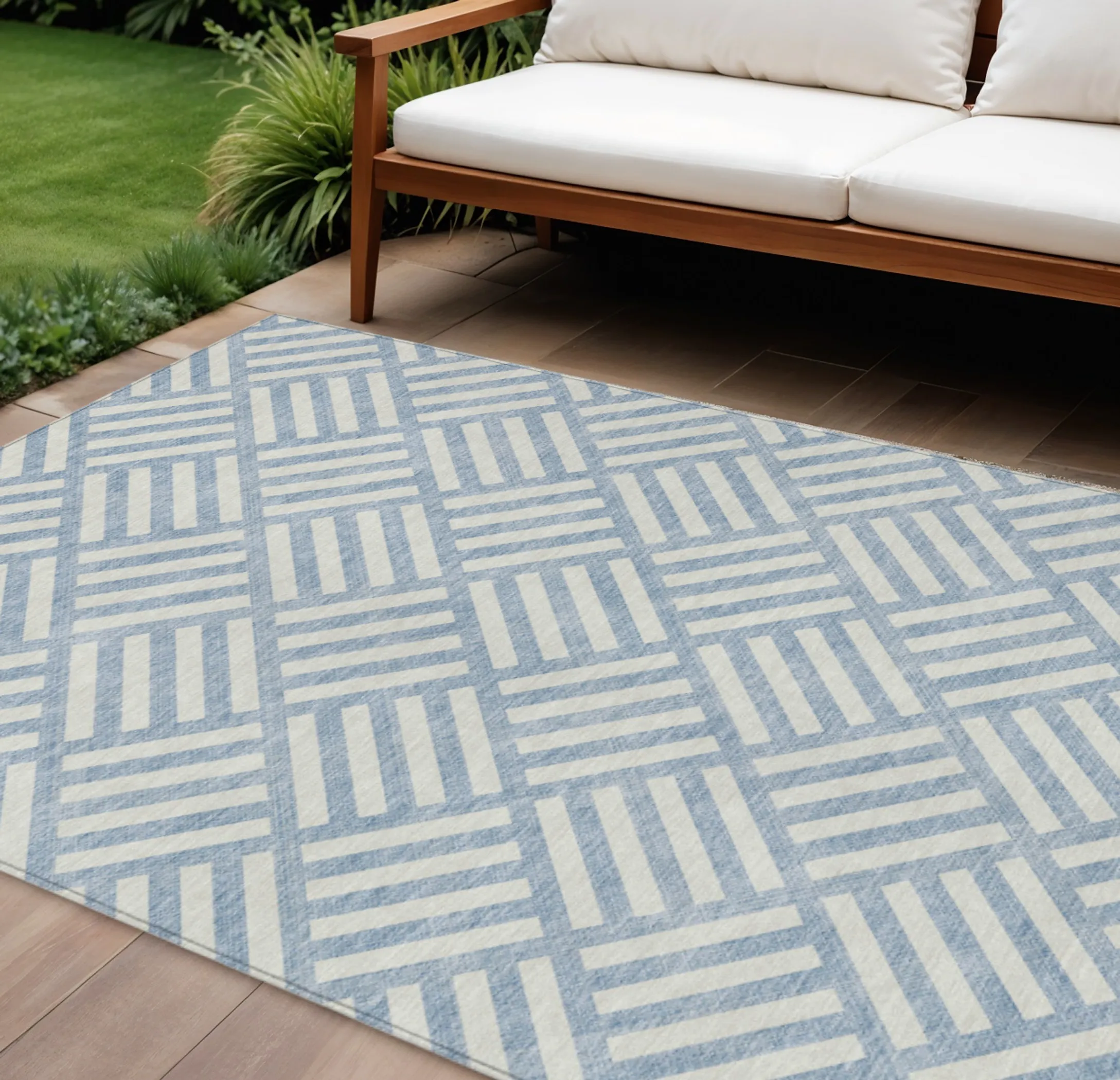 Thảm trải sàn giặt được 3m x 4,3m họa tiết hình học màu xanh da trời và ngà