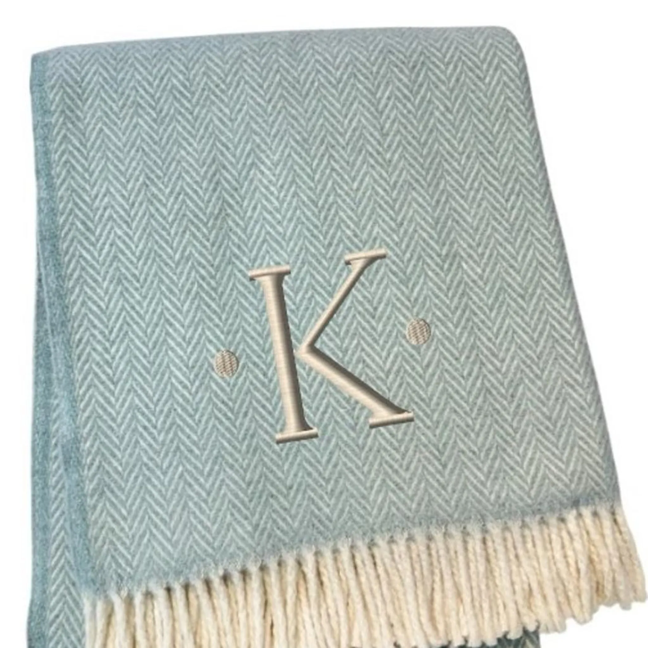Chăn cotton pha dệt xương cá thêu chữ K màu xanh da trời trắng, viền tua rua - Ảnh 4
