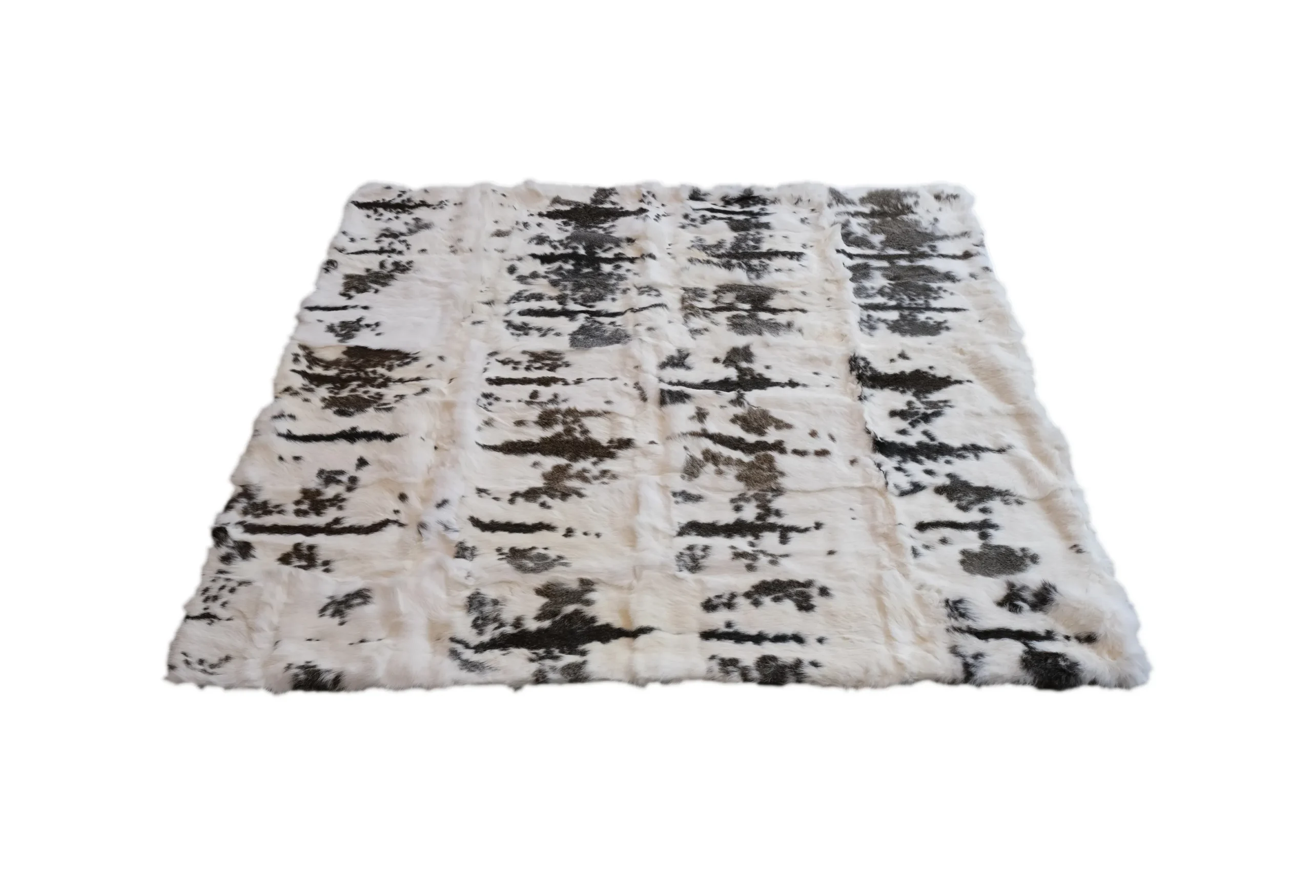 Chăn lông thỏ thật siêu mềm màu nâu trắng 127cm x 152cm - Ảnh 3