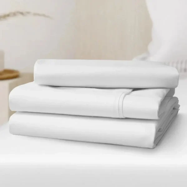 Bộ ga giường GDB Collection T-210 màu trắng pha polyester và modal