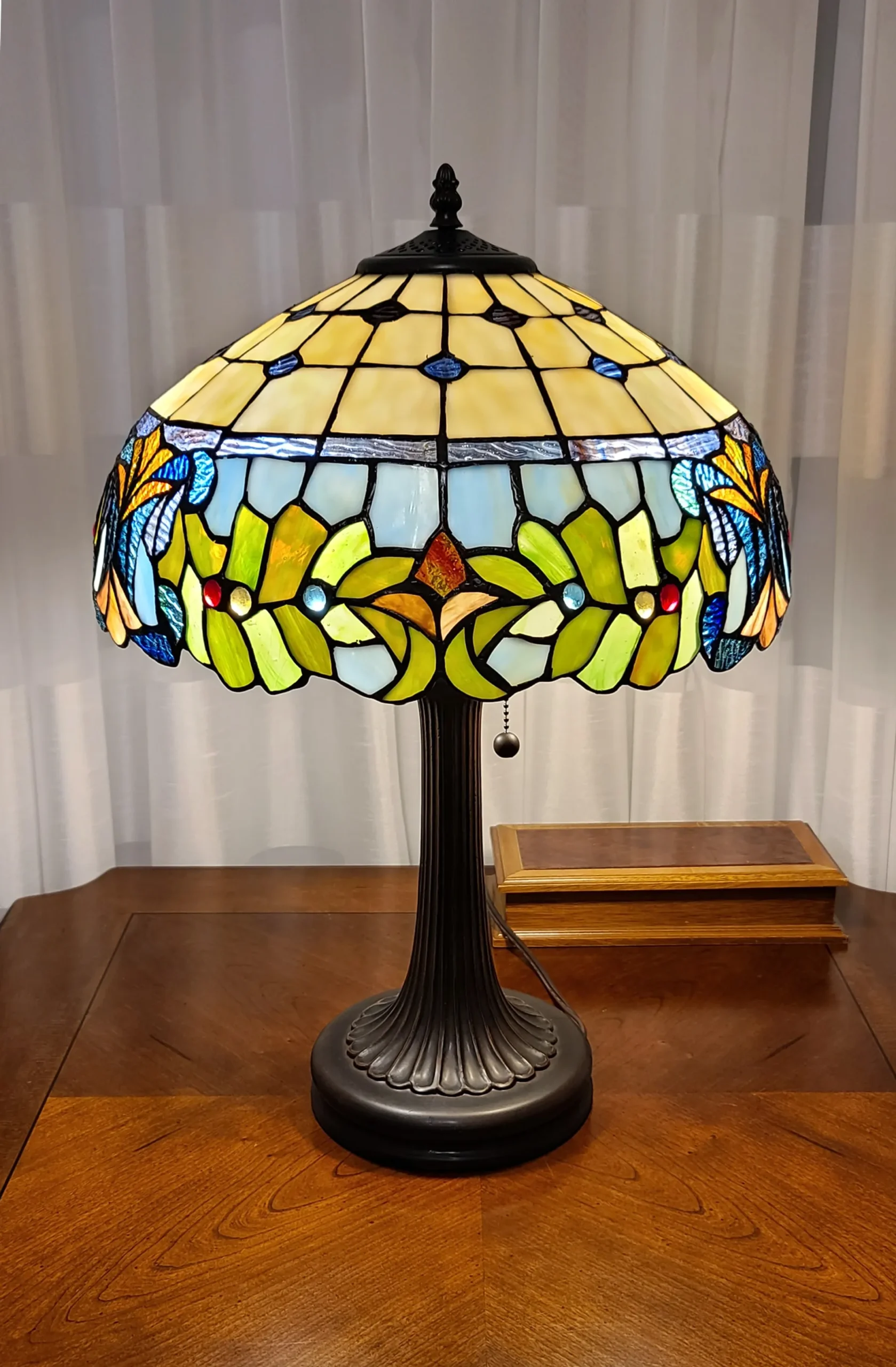 Đèn bàn kim loại 2 bóng kiểu chân nến màu nâu đậm chụp xanh 58cm - Ảnh 6